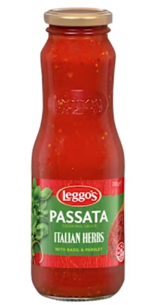Leggos Passata Italian Herbs 700g